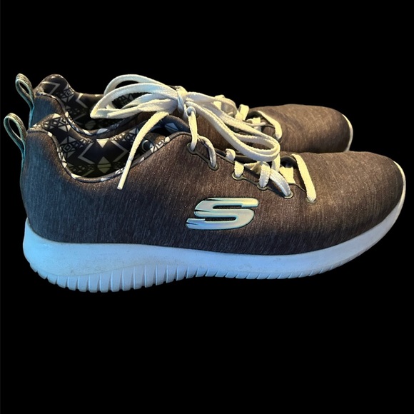 Skechers - Picture 2 of 2